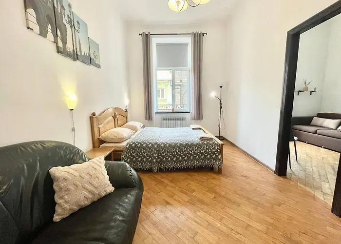 руська 18, краща локація в серці старого львова *